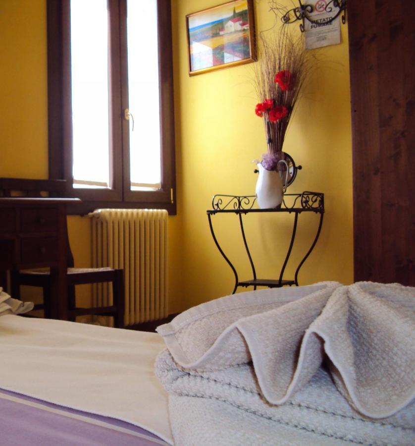 Casa Di Campagna B&B La Corte Ferrara Kültér fotó