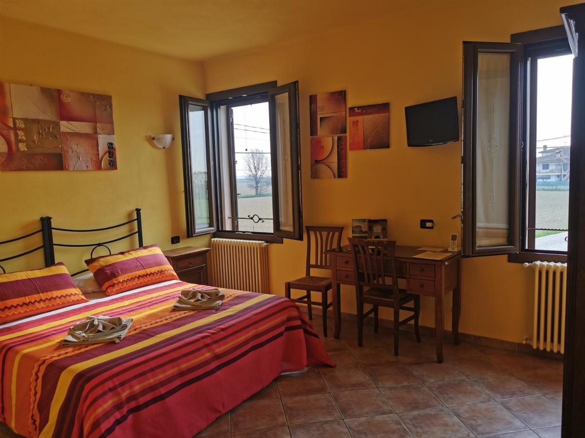 Casa Di Campagna B&B La Corte Ferrara Kültér fotó