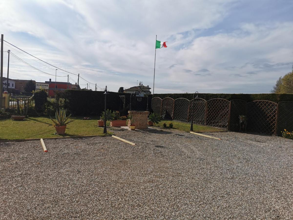Casa Di Campagna B&B La Corte Ferrara Kültér fotó